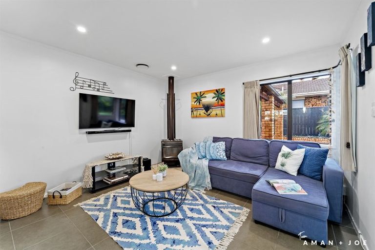 Photo of property in 6 Muscat Place, Henderson, Auckland, 0612