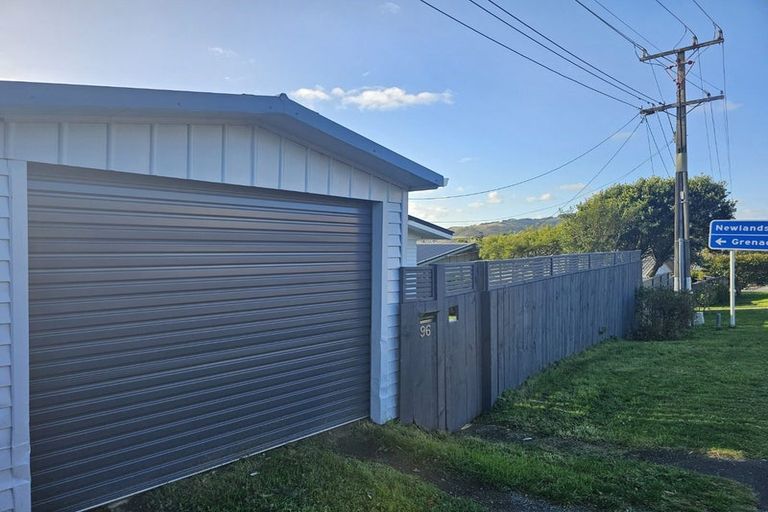 Photo of property in 96 Bracken Road, Paparangi, Wellington, 6037