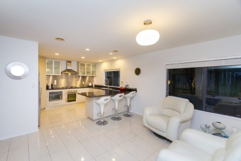 Photo of property in 46 The Masthead, Whitby, Porirua, 5024