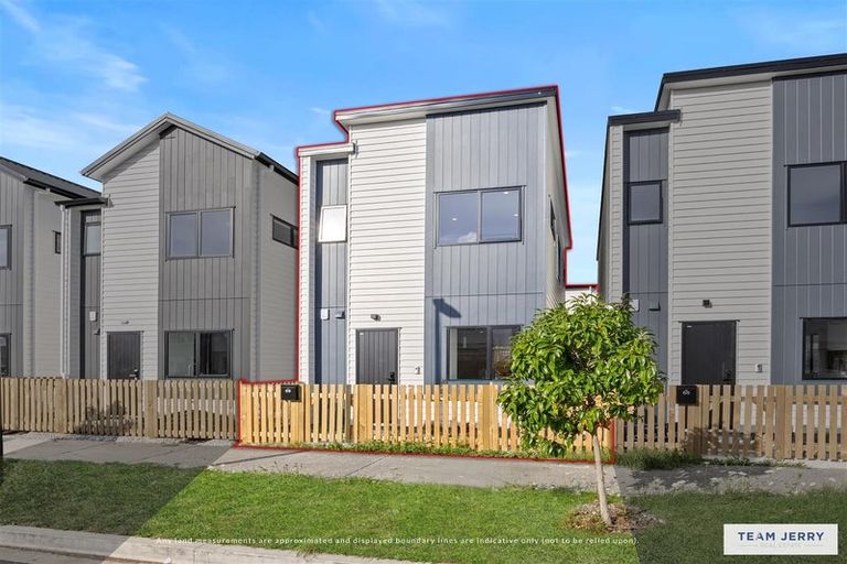 Photo of property in 37a Crestview Rise, Papakura, 2110