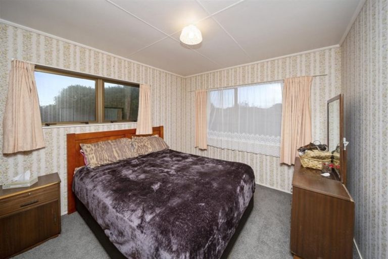 Photo of property in 16 Manuka Place, Hawera, 4610