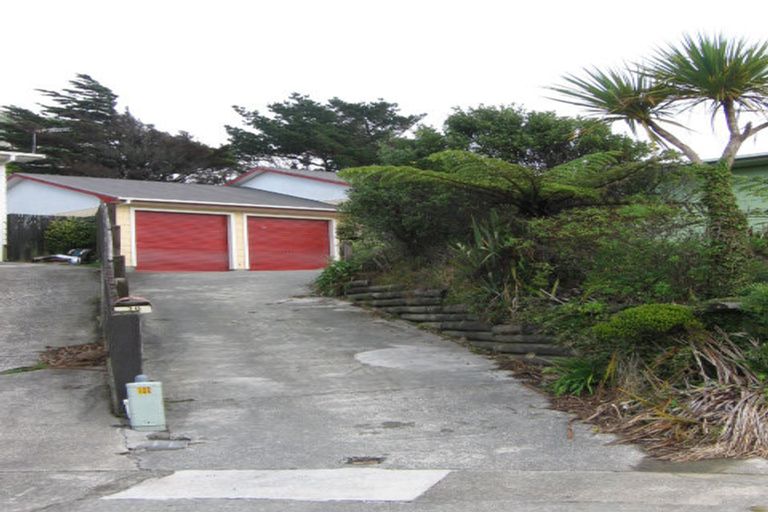 Photo of property in 20 Rice Crescent, Newlands, Wellington, 6037