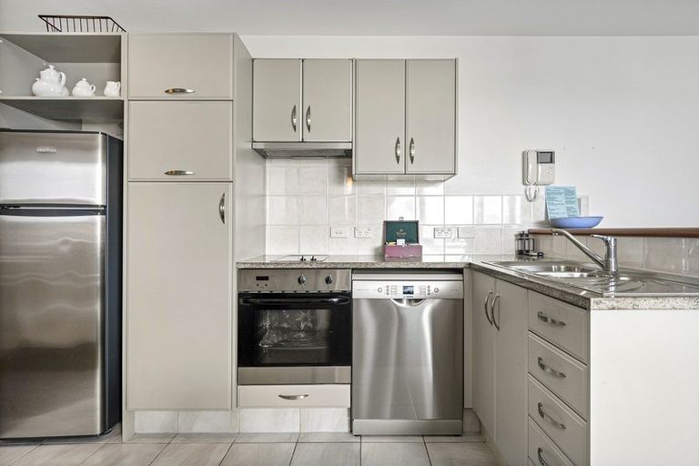 Photo of property in 309/36 Victoria Road, Mount Maunganui, 3116