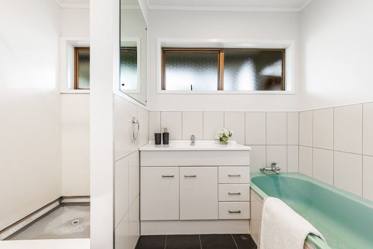 Photo of property in 211 Glamorgan Drive, Torbay, Auckland, 0630