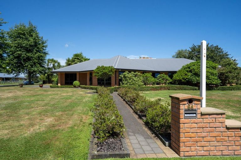 Photo of property in 64 Cowley Drive, Leamington, Cambridge, 3432