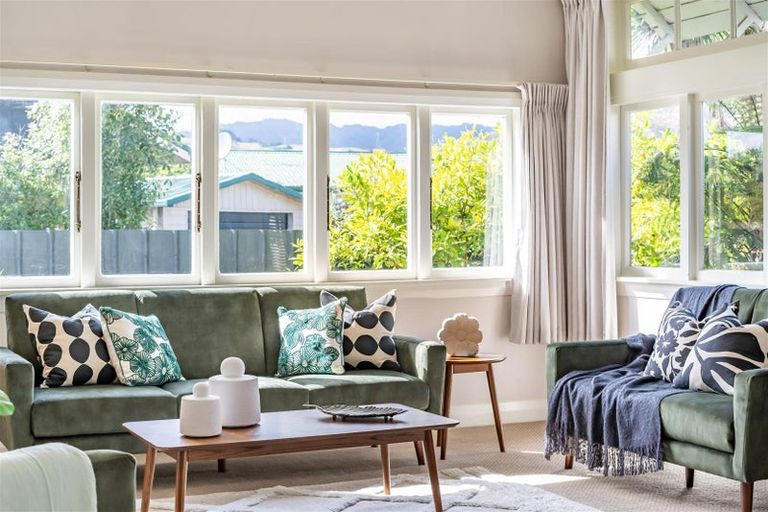 Photo of property in 37 Linwood Drive, Paraparaumu, 5032