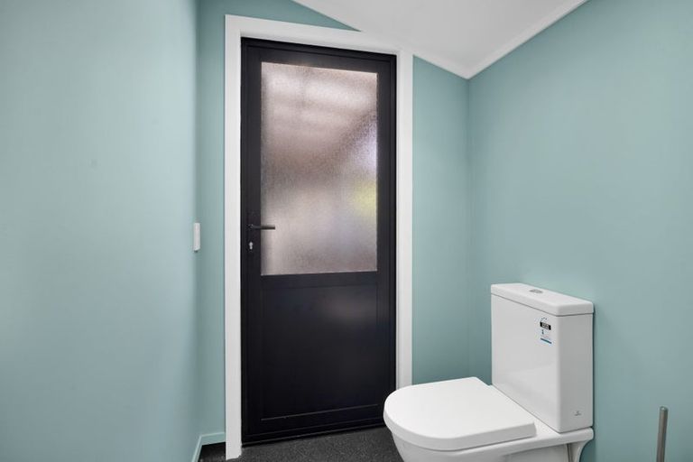 Photo of property in 9 Beach Road, Patea, 4520