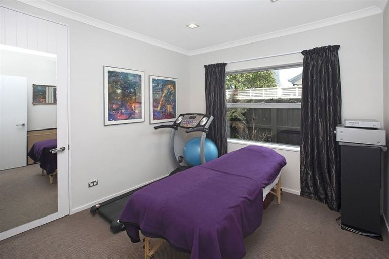 Photo of property in 12 Brookwater Avenue, Northwood, Christchurch, 8051