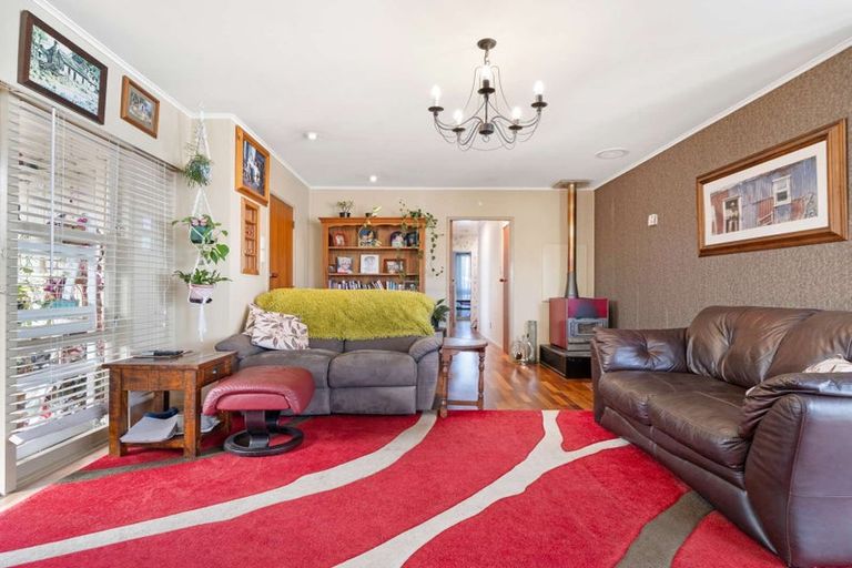 Photo of property in 15 Hathor Street, Pomare, Rotorua, 3015