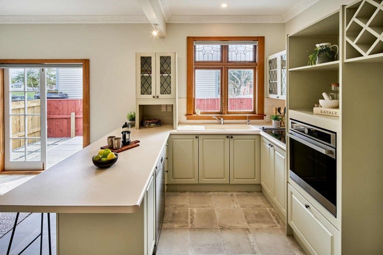 Photo of property in 30 Hardy Street, Waterloo, Lower Hutt, 5011