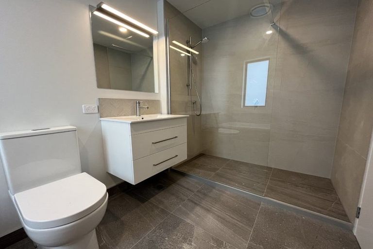 Photo of property in 28 Holystone Road, Whitby, Porirua, 5024