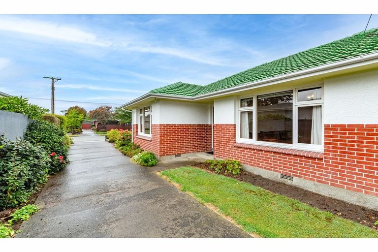 Photo of property in 1 Shaftesbury Street, Avonhead, Christchurch, 8042