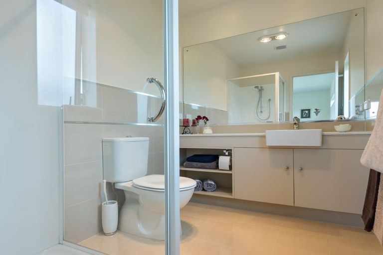 Photo of property in 99 Bayvista Drive, Karaka, Papakura, 2113