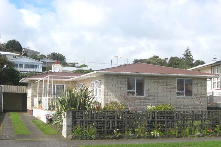 Photo of property in 10 Rosendale Avenue, Spotswood, New Plymouth, 4310