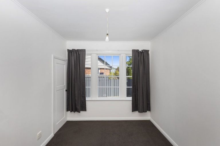 Photo of property in 21 Piko Crescent, Riccarton, Christchurch, 8041