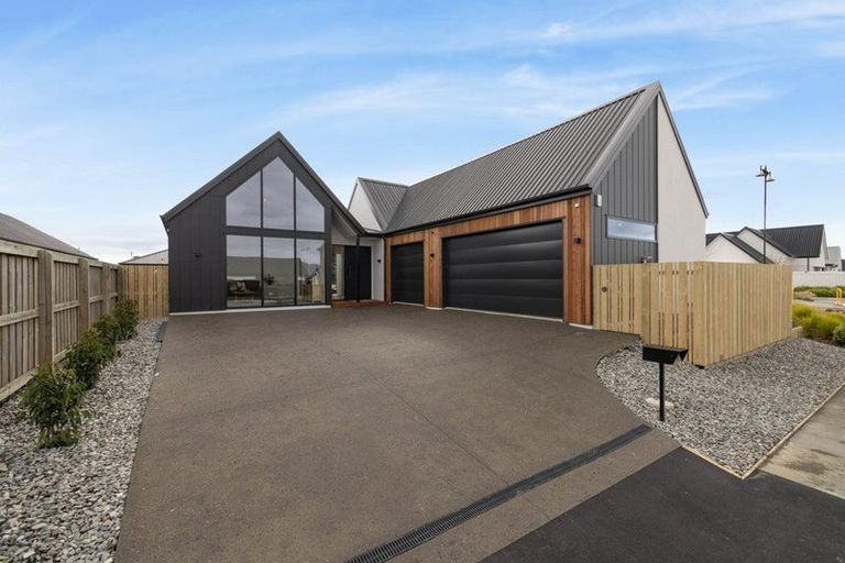 Photo of property in 2 Alan James Lane, Prebbleton, 7604