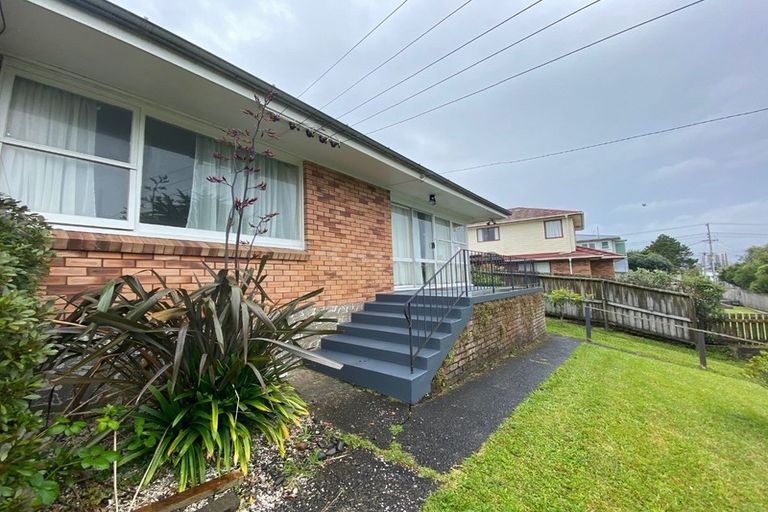 Photo of property in 2/7 Gardner Avenue, New Lynn, Auckland, 0600
