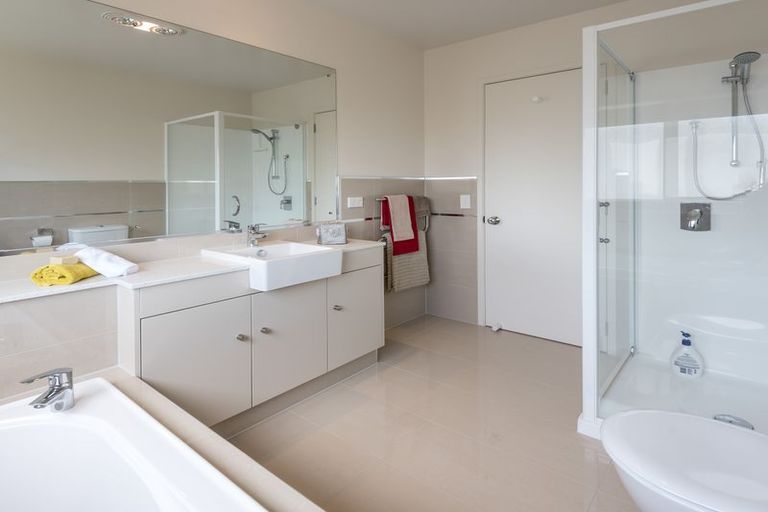 Photo of property in 99 Bayvista Drive, Karaka, Papakura, 2113