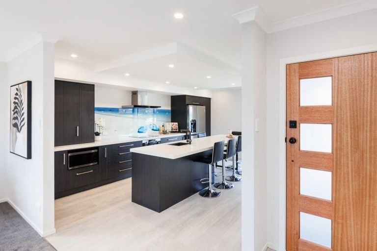 Photo of property in 37 Holdsworth Avenue, Milson, Palmerston North, 4414