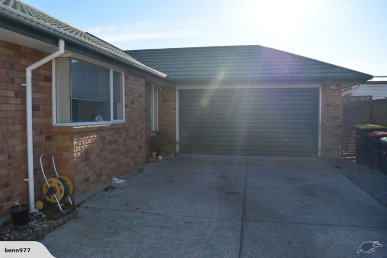 Photo of property in 12a Topham Lane, Hornby, Christchurch, 8042