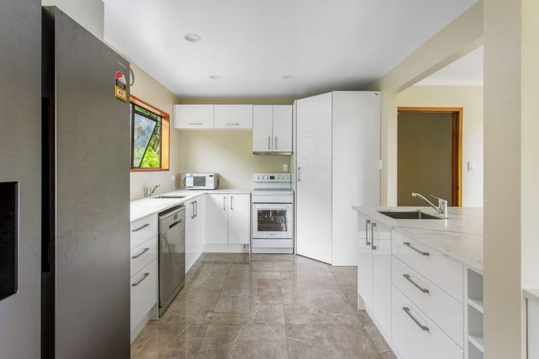 Photo of property in 229a Golf Road, Titirangi, Auckland, 0604