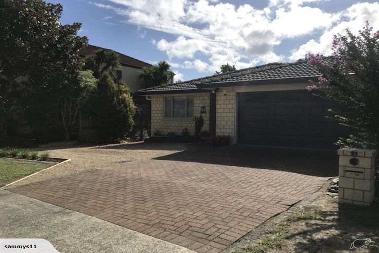 Photo of property in 11 Starlight Cove, Hobsonville, Auckland, 0618