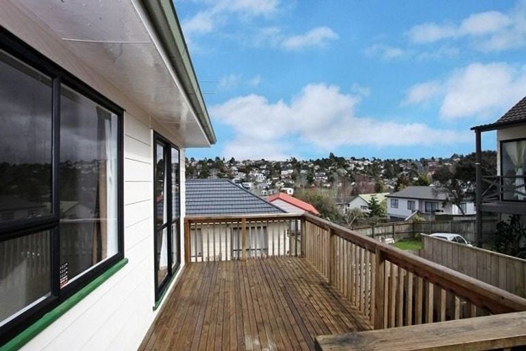 Photo of property in 97 Athena Drive, Totara Vale, Auckland, 0629