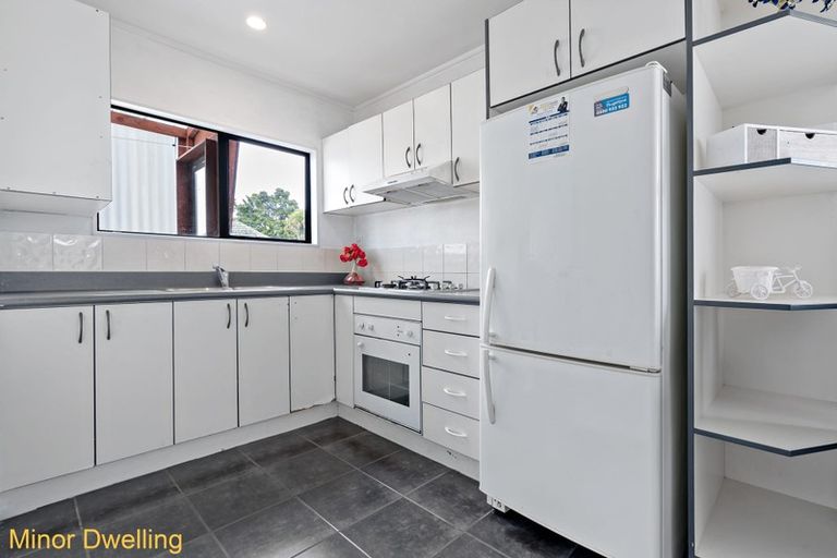 Photo of property in 39 Churchill Avenue, Manurewa, Auckland, 2102