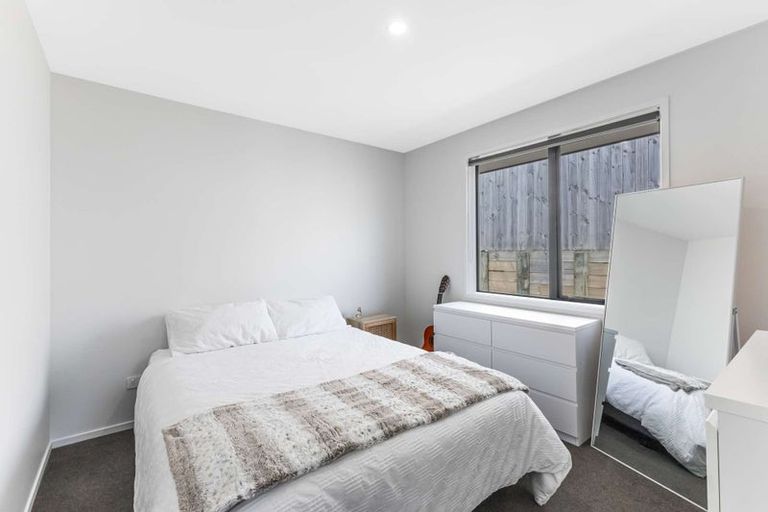 Photo of property in 10 Rehua Place, Waiwhakaiho, New Plymouth, 4312