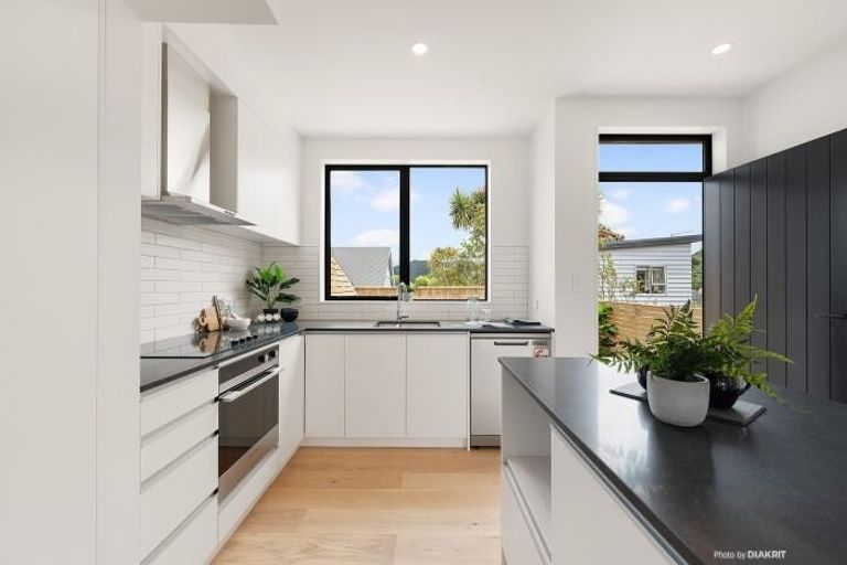 Photo of property in 11/13 Fancourt Street, Karori, Wellington, 6012
