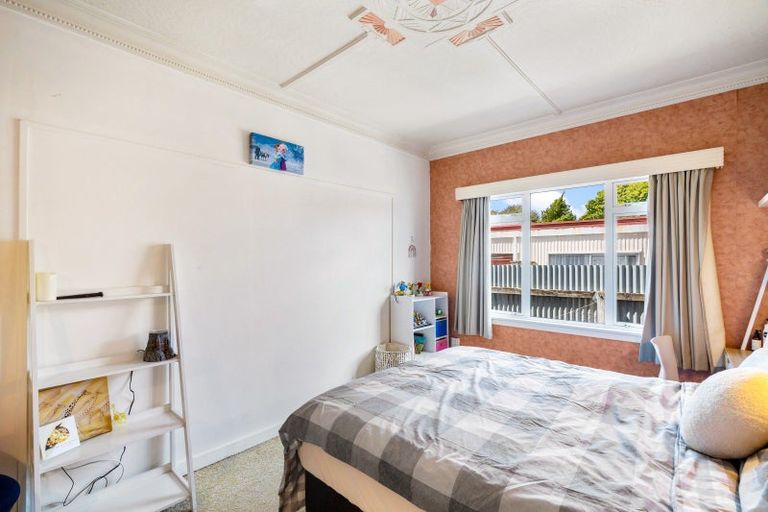 Photo of property in 1202a Heretaunga Street East, Parkvale, Hastings, 4122