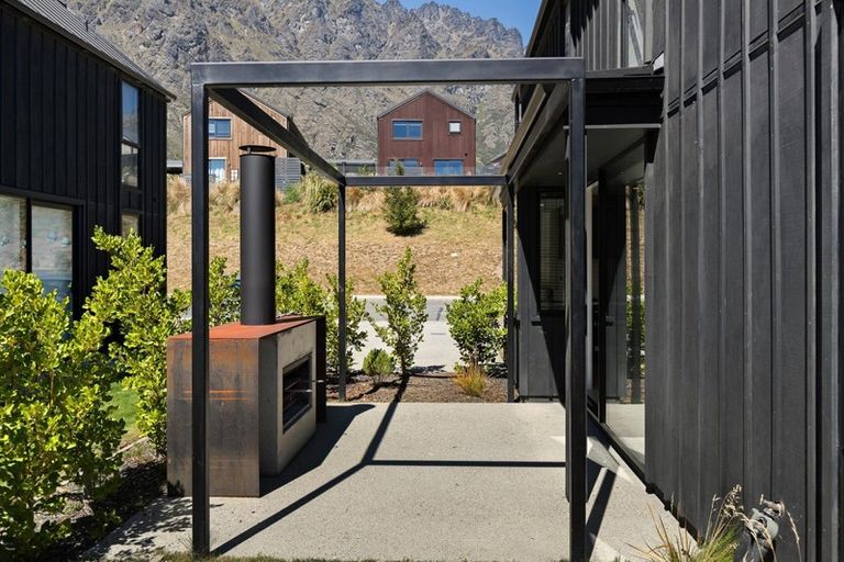 Photo of property in 12 Mckenzies Shute, Jacks Point, Queenstown, 9371