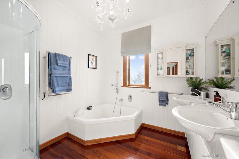 Photo of property in 25 Eden Street, Island Bay, Wellington, 6023