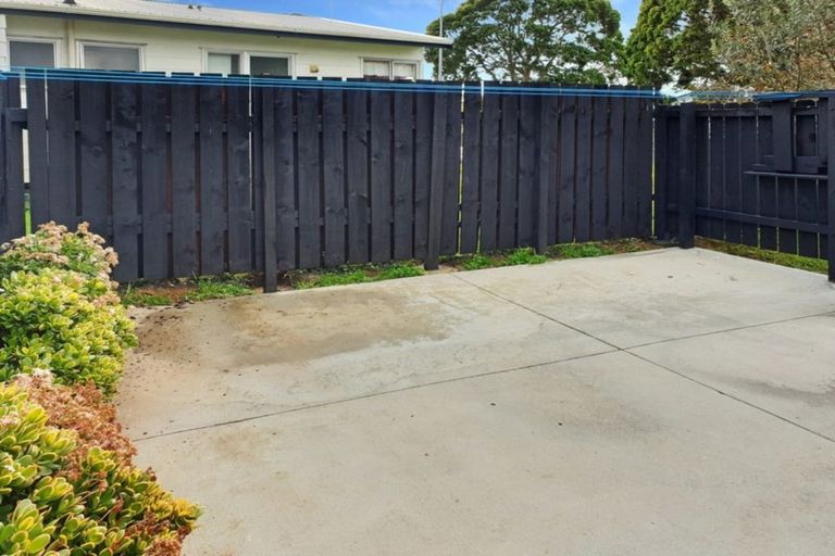 Photo of property in 1/397 Roscommon Road, Clendon Park, Auckland, 2103