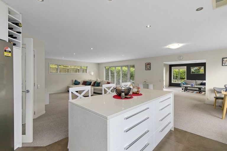 Photo of property in 9 Yarnbrook Grove, Churton Park, Wellington, 6037