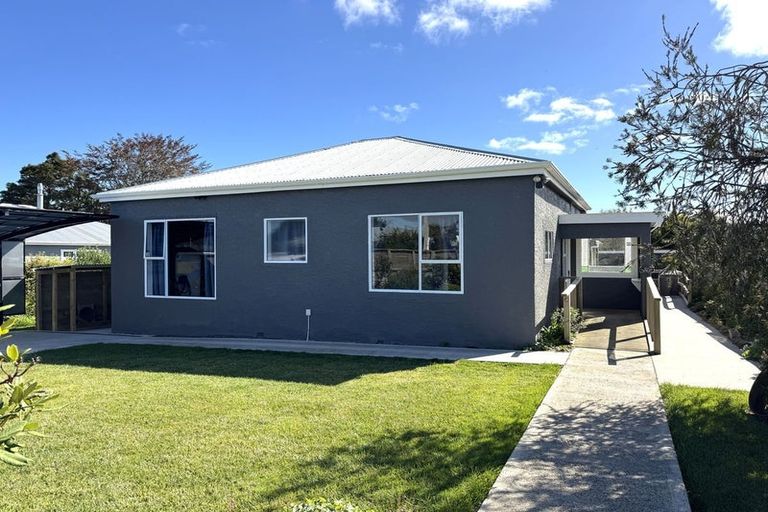 Photo of property in 33 Main Road, Owaka, 9535