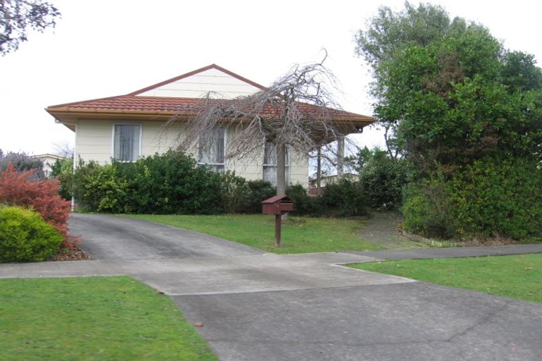 Photo of property in 44 Hillcrest Drive, Kelvin Grove, Palmerston North, 4414