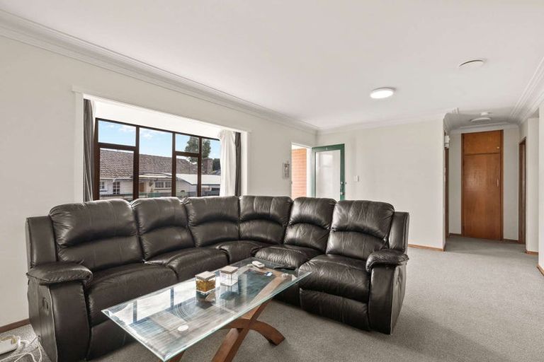 Photo of property in 1/9 Keeney Court, Papakura, 2110