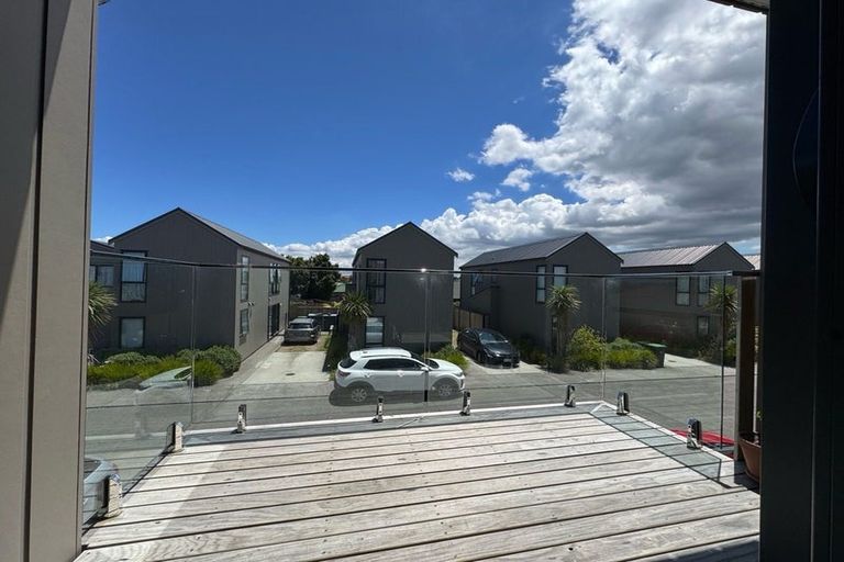 Photo of property in 18 Otaimako Place, Mangere, Auckland, 2022
