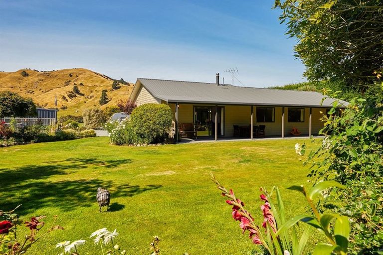 Photo of property in 887 Inland Road, Inland Road, Kaikoura, 7373