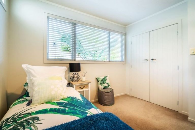 Photo of property in 8 Catrina Avenue, Birkenhead, Auckland, 0626