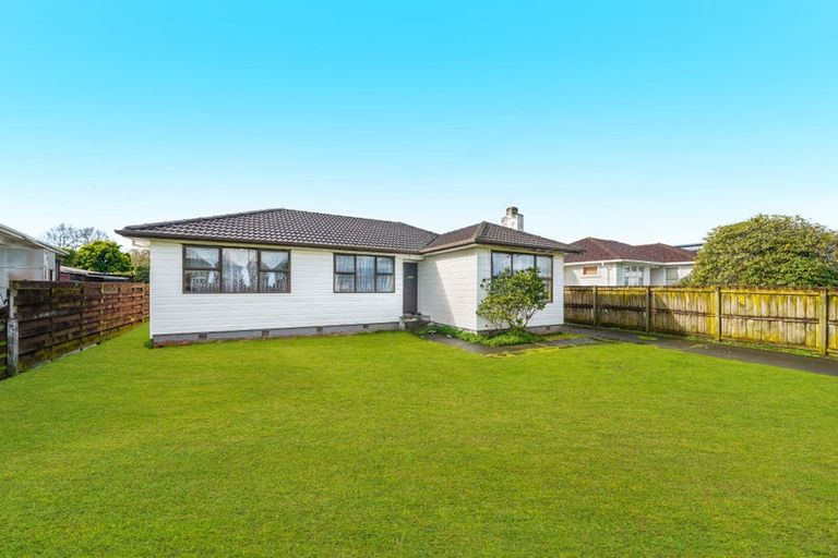 Photo of property in 9 Michelle Place, Mangere, Auckland, 2022