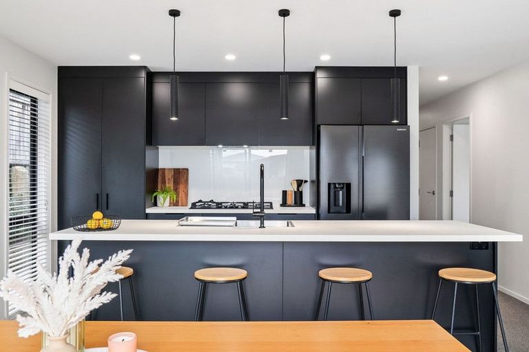 Photo of property in 32 Puhirake Crescent, Pyes Pa, Tauranga, 3112