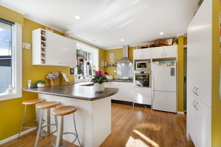 Photo of property in 63 California Drive, Totara Park, Upper Hutt, 5018