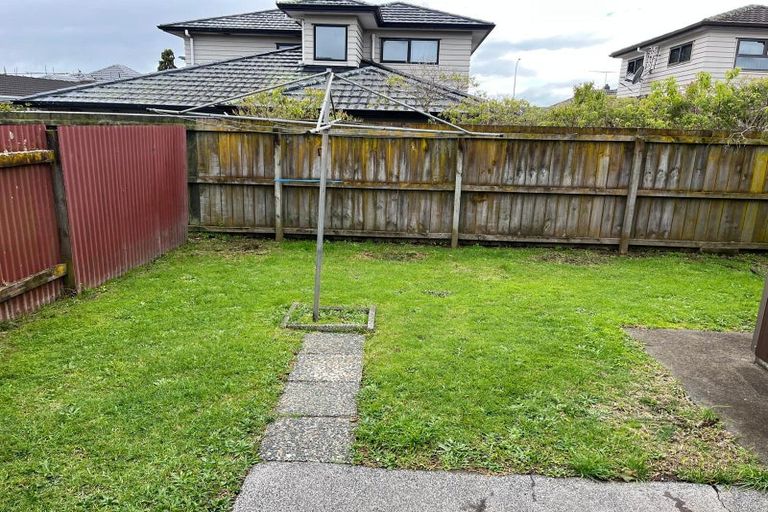 Photo of property in 2/5 Carolyn Street, Manukau, Auckland, 2025