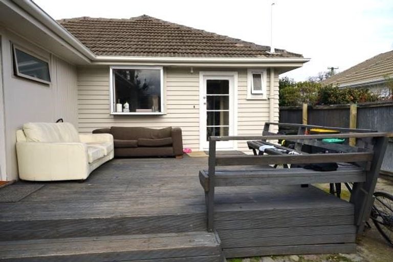 Photo of property in 53 Acacia Avenue, Upper Riccarton, Christchurch, 8041