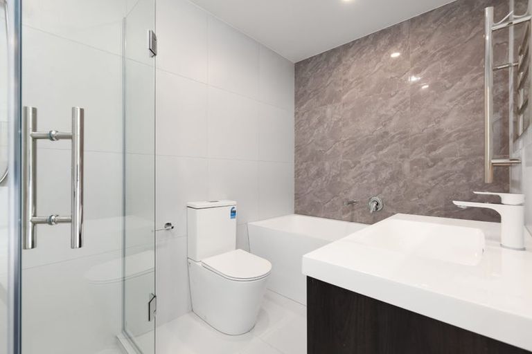 Photo of property in 9b Endurance Rise, Orewa, 0931