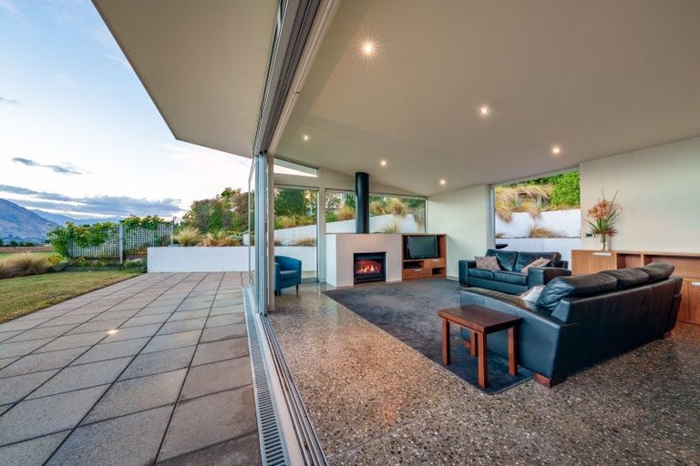Photo of property in 58b Kings Drive, Wanaka, 9305