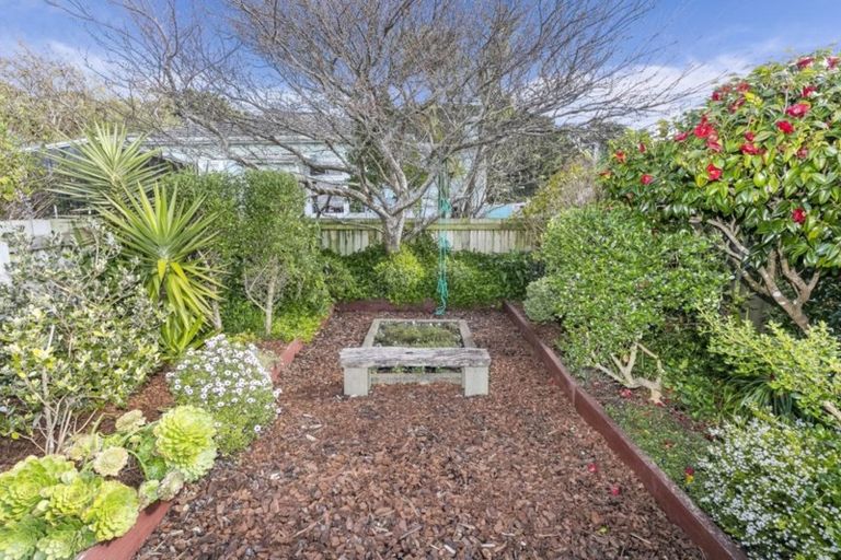 Photo of property in 70 Wright Street, Mount Cook, Wellington, 6021