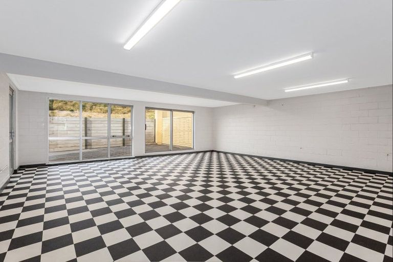 Photo of property in 430 Hawkins Hill Road, Brooklyn, Wellington, 6021